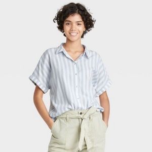 Universal Threads short sleeve button-down shirt.